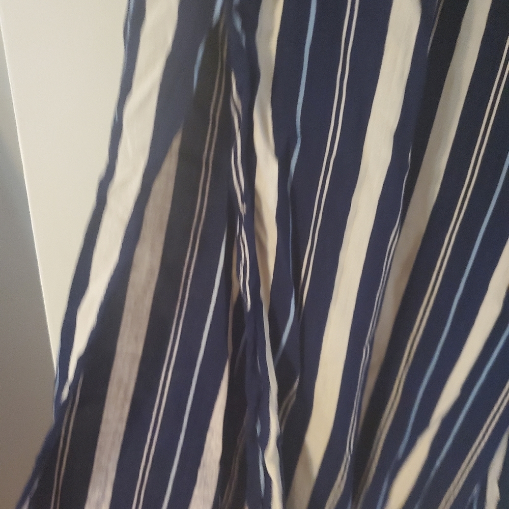 Blue white stripe Side slit at bottom belted palazzo pants - Picture 3 of 5